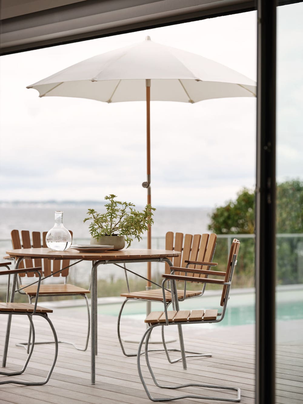 Brafab-Gatsby-Parasoll-Vit-Miljo.jpg Brafab-Gatsby-Parasoll-Vit-Miljo