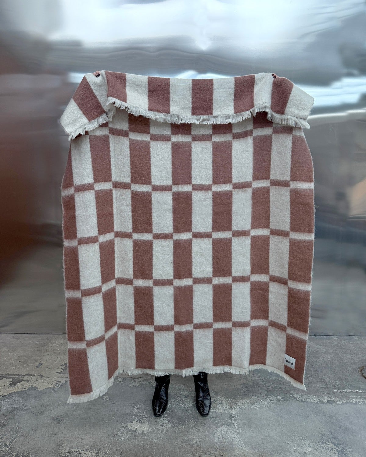 Tinted-Hallin-Mohair-Blanket-Offwhite-Rust-2