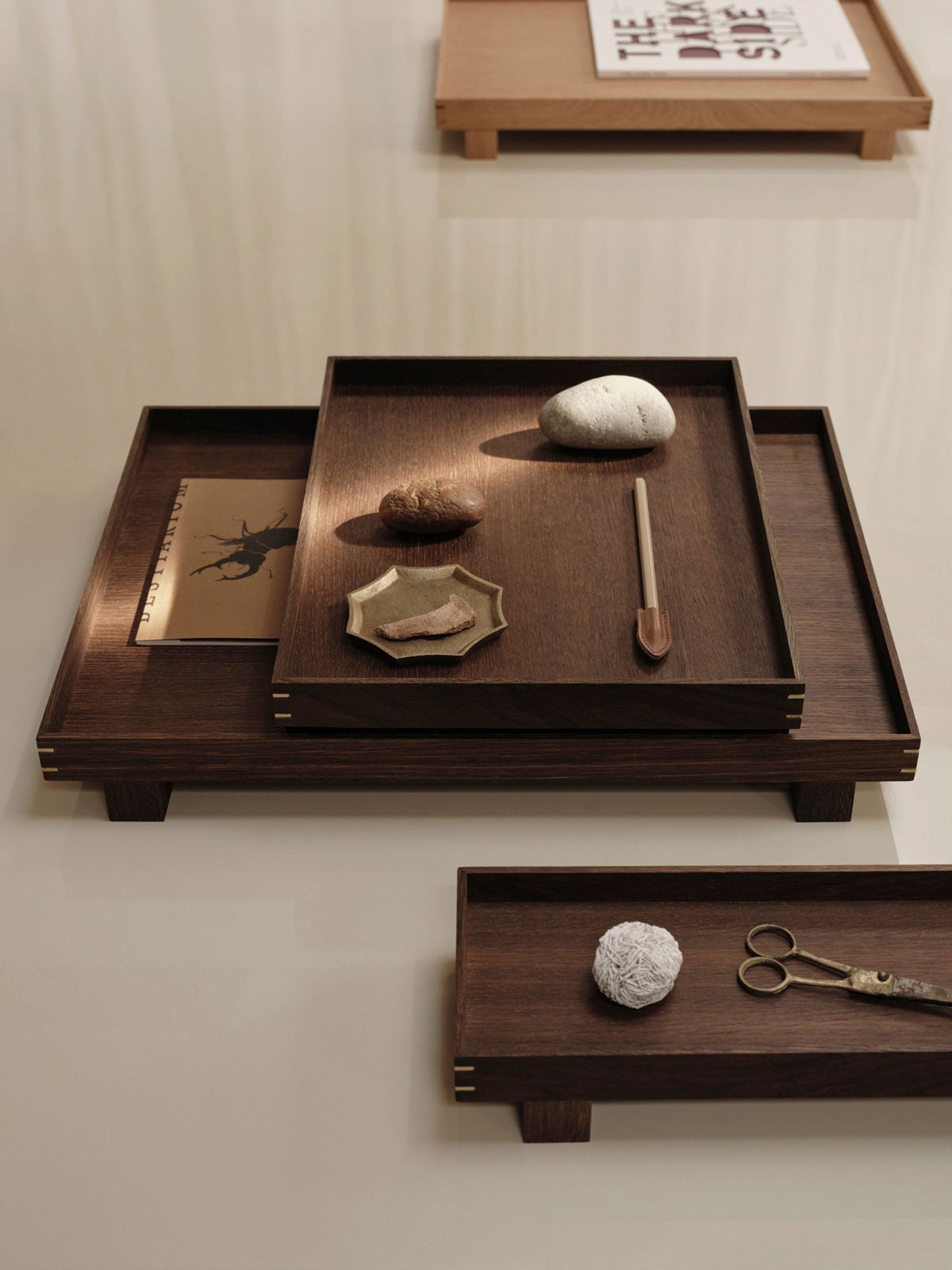 fermLIVING_AW24_BonWoodenTray_SmokedOak_1104270016_1104270018_1104270017