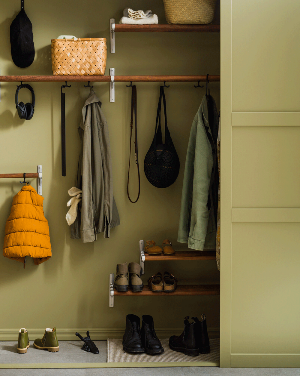 Essem-Design-hallmobler.png Essem-Design-hallmobler