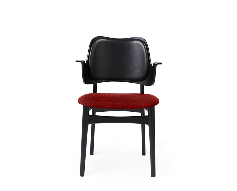 gesture-black-lack-seat-brick-red-velvet-back-black-leather-warm-nordic